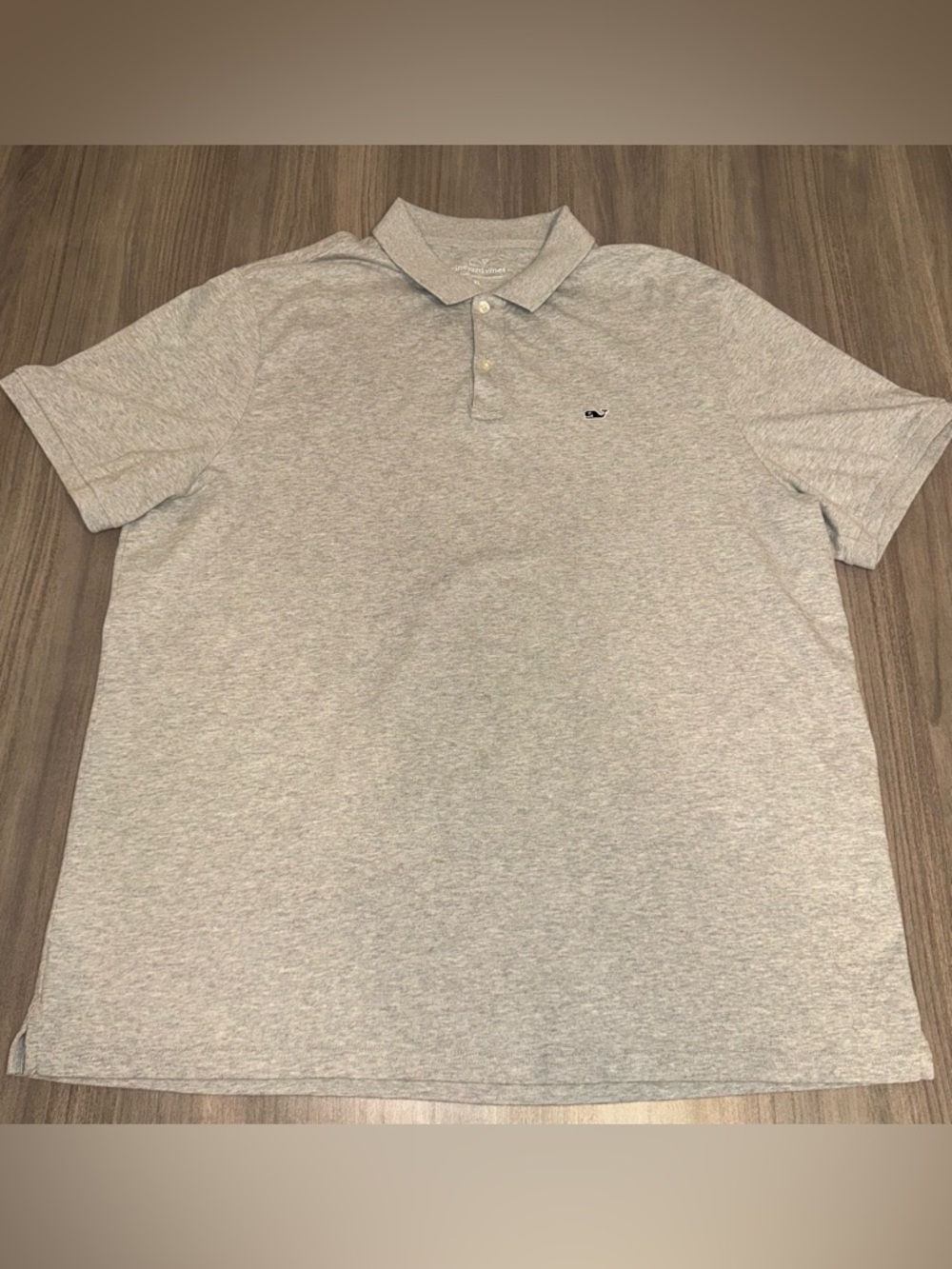 Vineyard Vines Classic Light Gray Polo Shirt with Subtle Whale Logo size XL